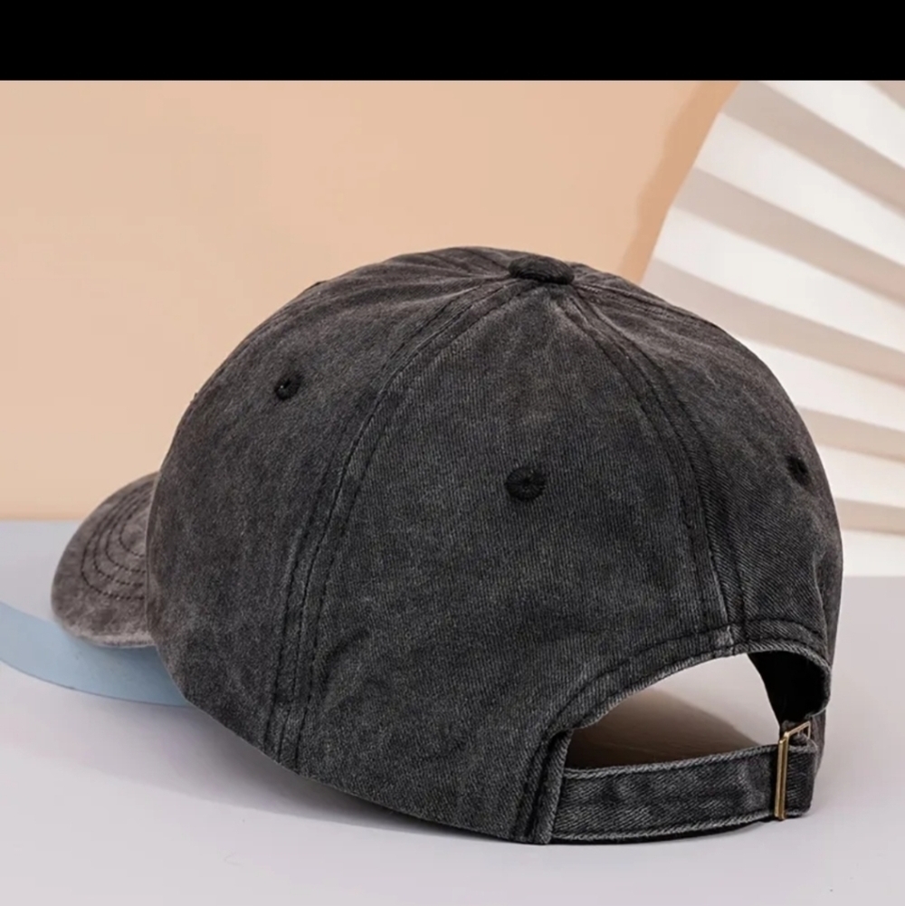 New Dog Mom Baseball Cap - Picture 3 of 7
